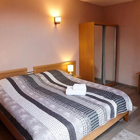Apartament Rozelor Brasov Bagian luar foto