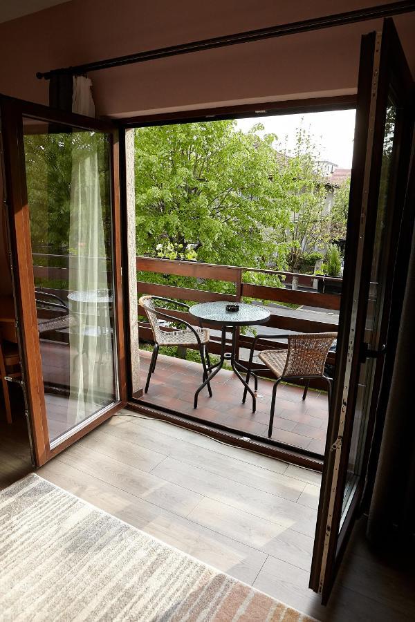 Apartament Rozelor Brasov Bagian luar foto